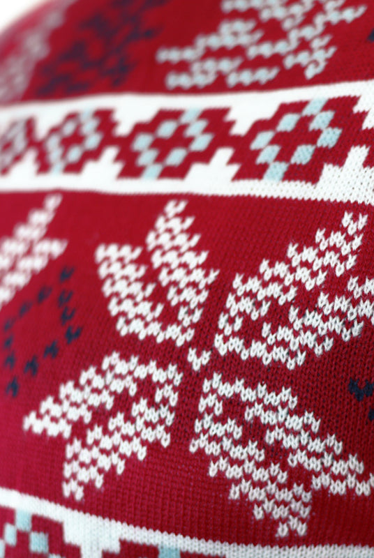 Jersey de Navidad para Hombre Rojo Clásico Estrellas Polares detalle