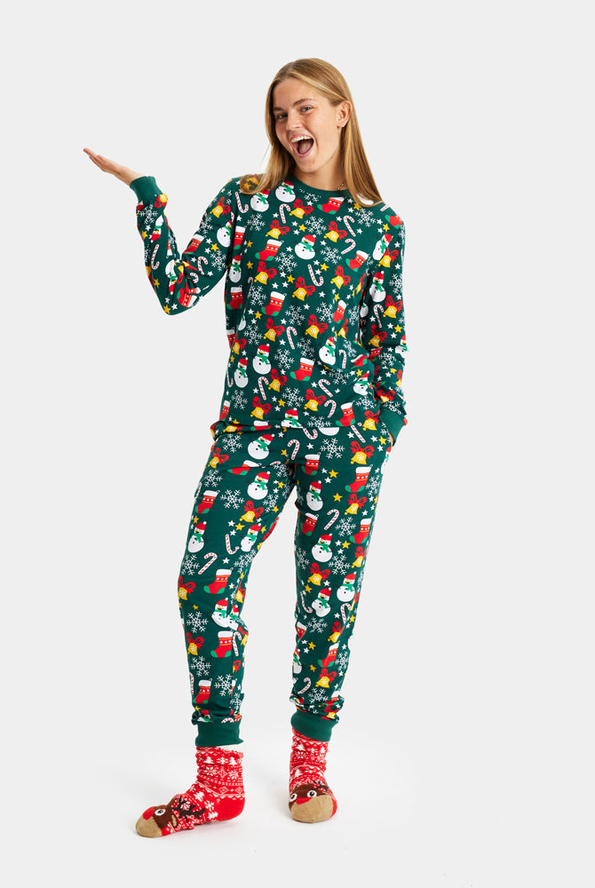 Pijama de Navidad para Familia Verde con Motivos Navideños mujer