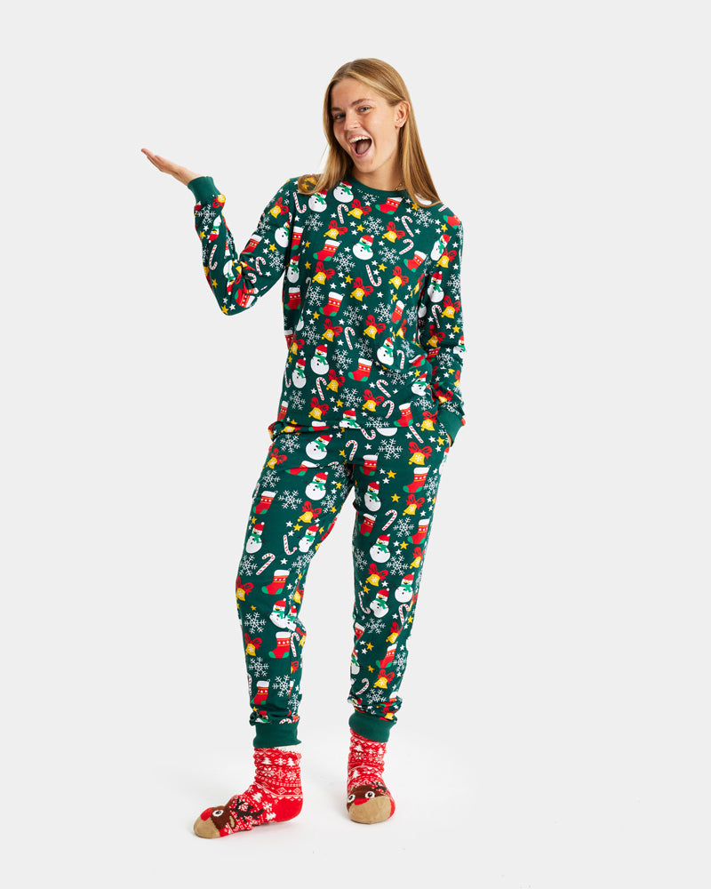 Pijama de Navidad para Mujer Verde con Motivos Navideños