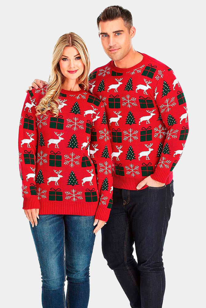 Jersey Navideño Rojo con Renos, Regalos y Pinos pareja