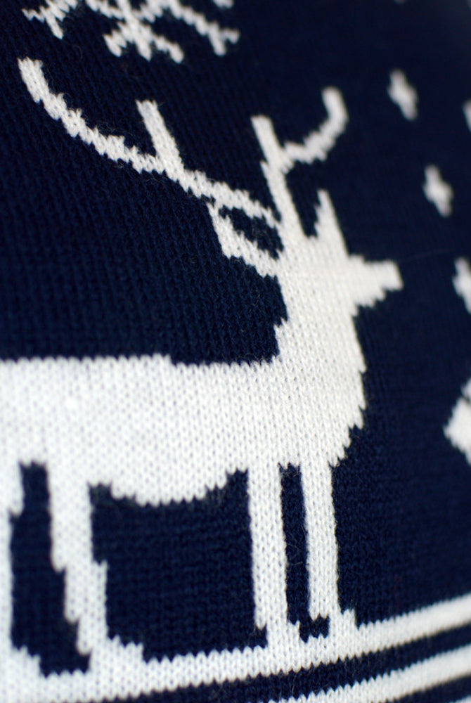 Jersey Navideño para Niña y Niño con Renos y Estrellas Azul Nordic Detalle