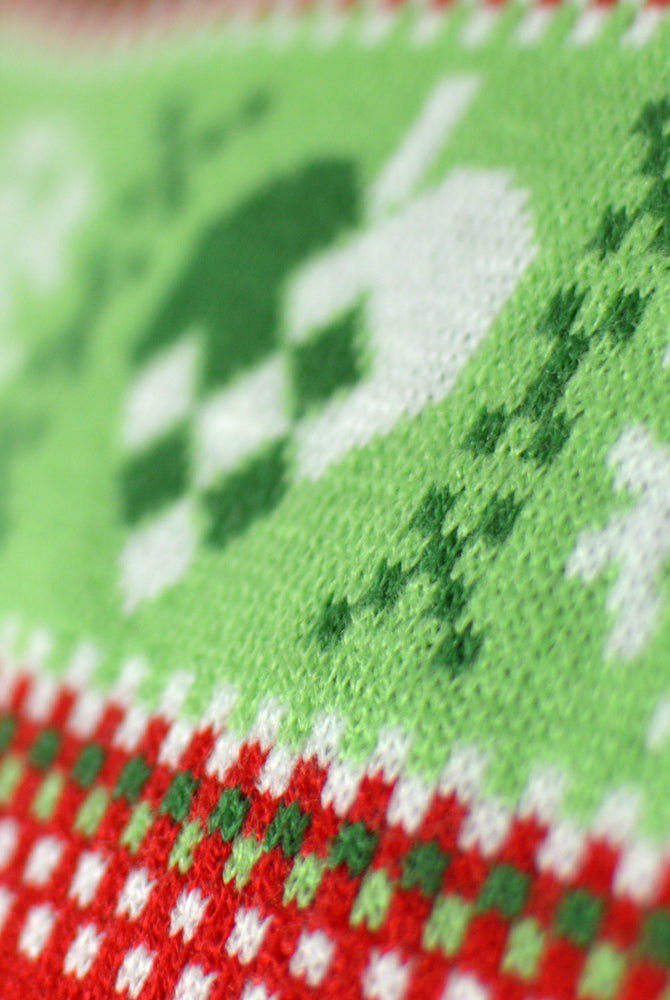 Jersey de Navidad con Luces LED para Hombre Rojo con Árbol Navidad detalle