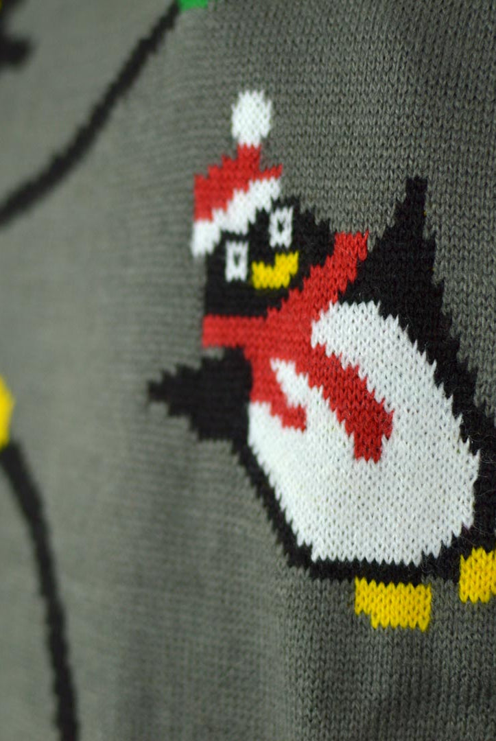 Jersey de Navidad con Luces LED para Hombre Gris con Pingüinos Detalle