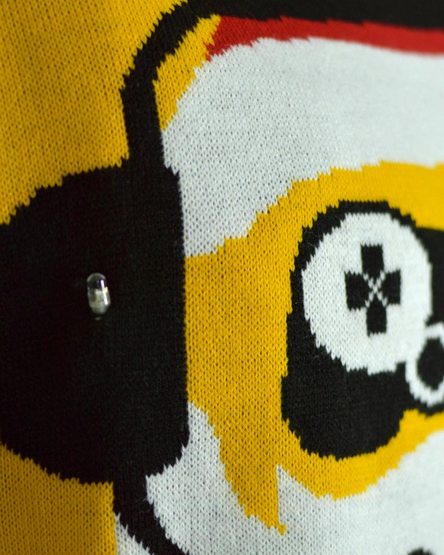 Jersey Navideño con Luces LED para Familia Santa Gamer Detalle