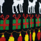 Jersey de Navidad Negro con Árboles, Renos y Regalos
