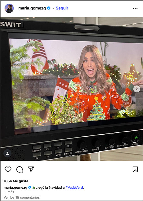 María Gómez Jersey Navideño