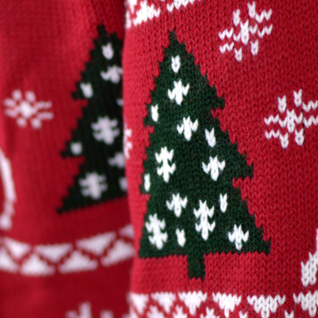 Jersey de Navidad para Hombre Rojo con Renos Árboles y Regalos Navideños Detalle