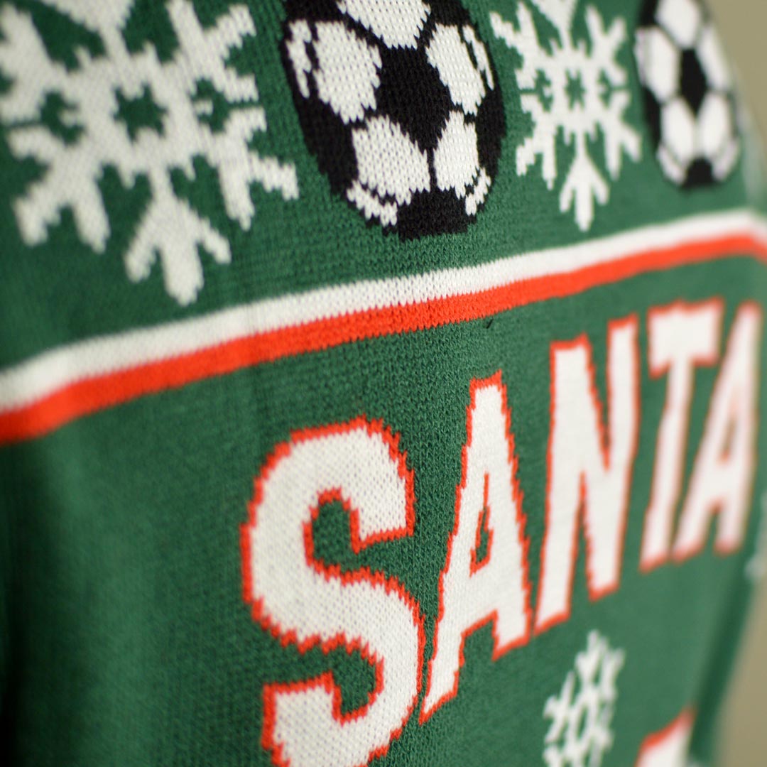 Jersey de Navidad para Hombre Verde Papá Noel Jugando al Fútbol Detalle Nieve